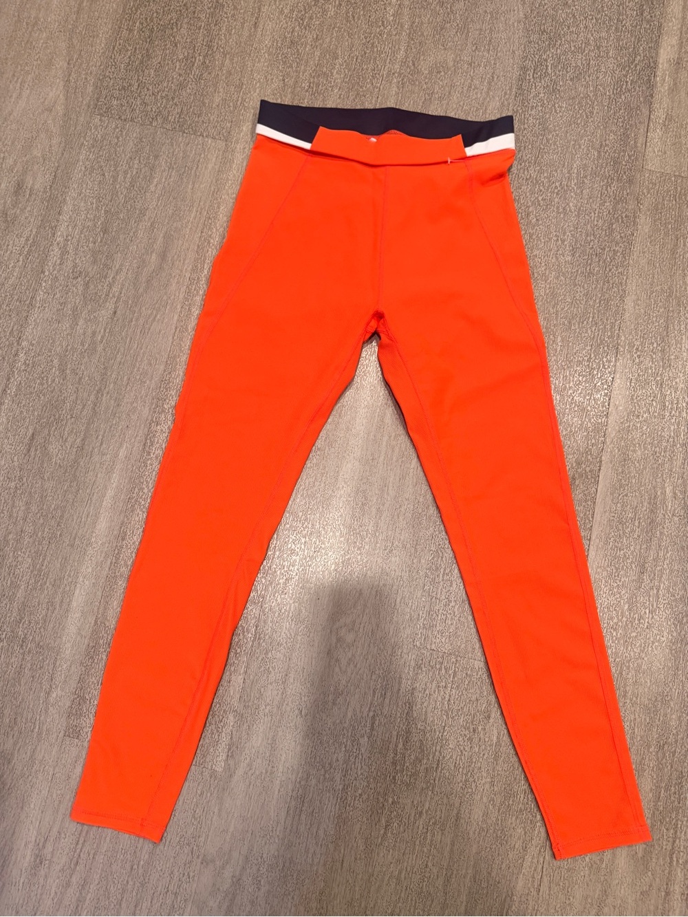 New Wilo High-Performance Orange Leggings M